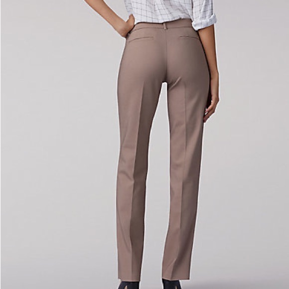 Lee Secretly Shapes NWT Straight Leg Pant Light Fawn (Size: 12 Medium) - Picture 13 of 16